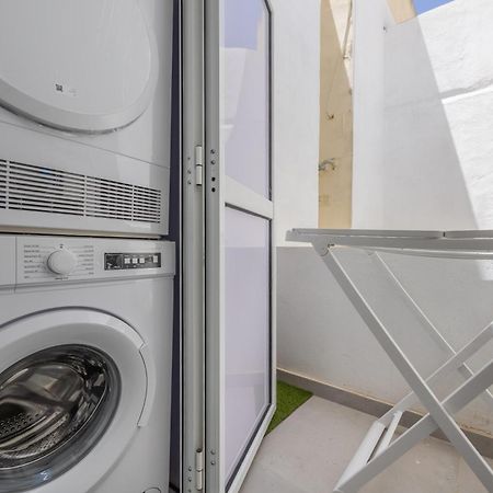 Sleek & Stylish 2Br Accommodation With Large Private Terrace - Close To Saint Julian'S & Tigne Shopping Mall Sliema Eksteriør bilde