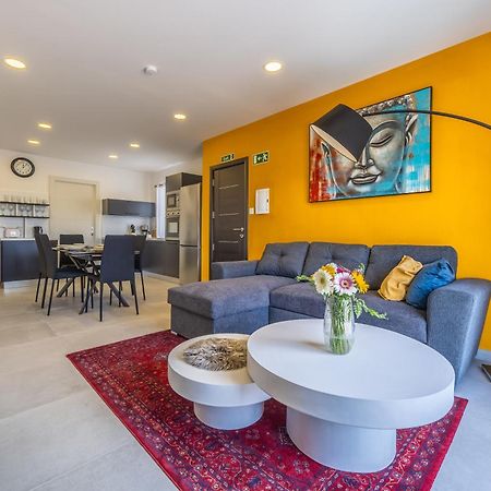 Sleek & Stylish 2Br Accommodation With Large Private Terrace - Close To Saint Julian'S & Tigne Shopping Mall Sliema Eksteriør bilde