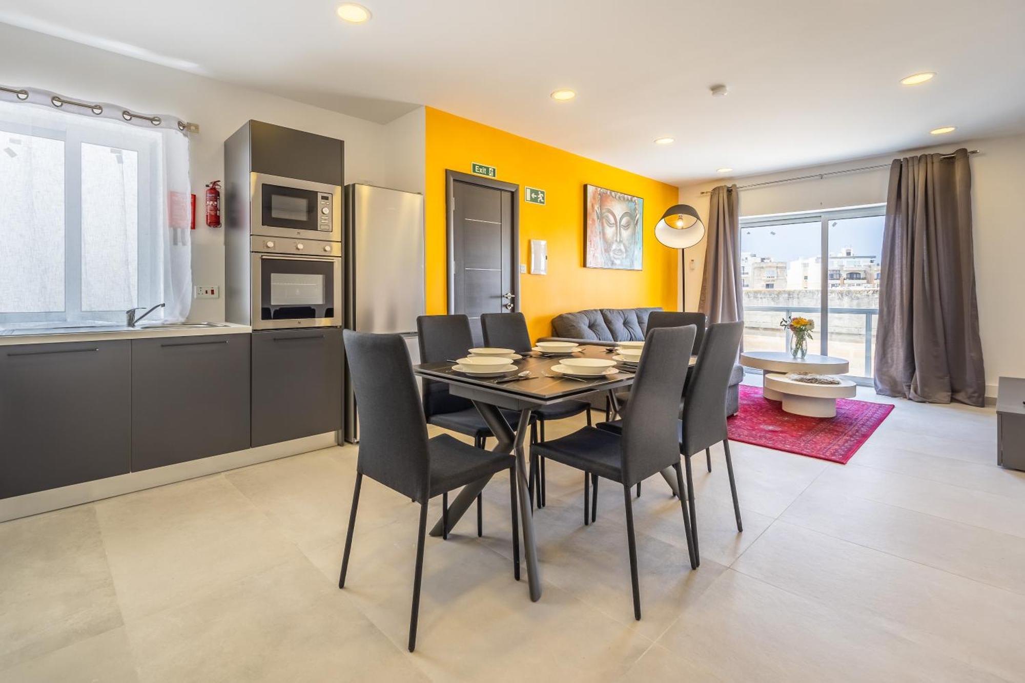 Sleek & Stylish 2Br Accommodation With Large Private Terrace - Close To Saint Julian'S & Tigne Shopping Mall Sliema Eksteriør bilde